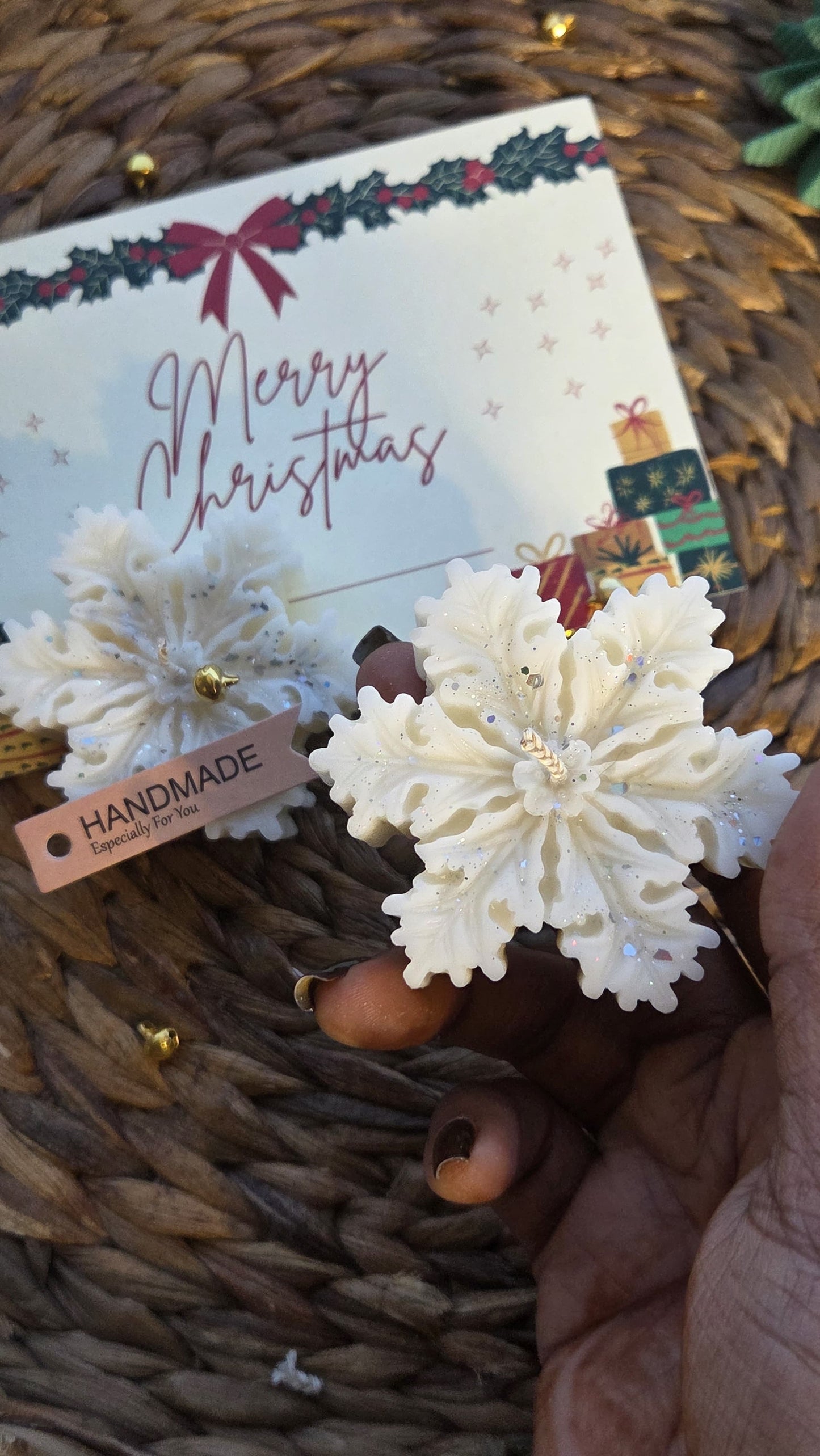 Snowflake Candle – Winter Sparkle