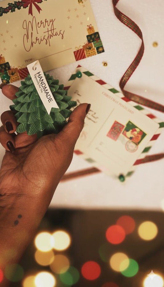 Xmas Tree Candle – Handmade Festive Decor