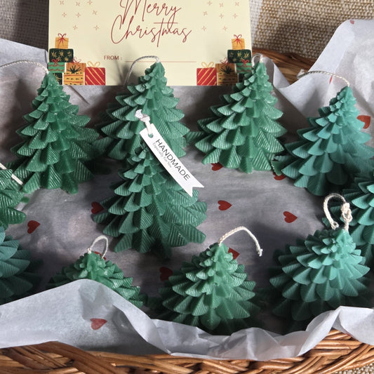 Xmas Tree Candle – Handmade Festive Decor